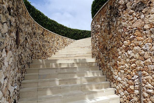 venkovní kamenné schody